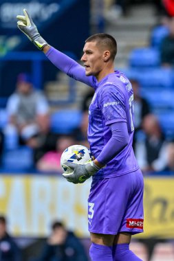 Rotherham United takımından Ted Cann, Bolton Wanderers ile Rotherham United arasındaki 2 Eylül 2025 'te oynanan Toughsheet Community Stadyumu' nda oynanan Vertu Kupası karşılaşmasında