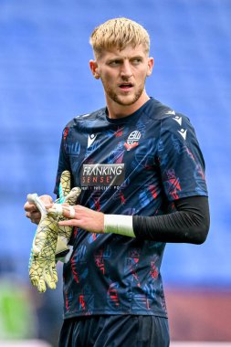 Bolton Wanderers takımından Teddy Sharman-Lowe, Bolton Wanderers ile Toughsheet Community Stadyumu 'nda oynanan Bolton Wanderers maçında, 2 Eylül 2025