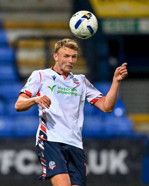 Bolton Wanderers 'dan Sam Dolby, Bolton Wanderers ile Toughsheet Community Stadyumu' nda oynanan Bolton Wanderers maçında, 2 Eylül 2025