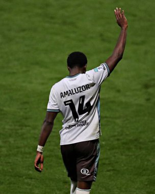 Vertu Kupası maçında Grimsby Town 'dan Justin Amaluzor Bradford City, Bradford Stadyumu' nda Grimsby Town 'a karşı, 2 Eylül 2025