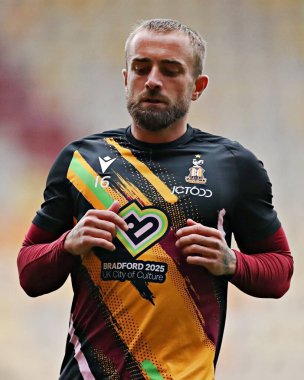 Bradford City 'den Alex Pattison, Bradford Stadyumu' nda oynanan Vertu Kupası maçından önce Bradford City, Grimsby Town 'a karşı, 2 Eylül 2025