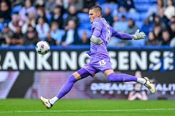 Rotherham United takımından Ted Cann, Bolton Wanderers ile Rotherham United arasındaki 2 Eylül 2025 'te oynanan Toughsheet Community Stadyumu' nda oynanan Vertu Kupası karşılaşmasında