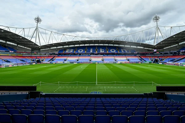 Bolton Wanderers maçında Bolton Wanderers, Rotherham United 'a karşı Toughsheet Community Stadyumu, Bolton, Birleşik Krallık' ta 2 Eylül 2025 'de oynanan maçta Toughsheet Community Stadyumu' nun genel saha görüntülerini izledi.