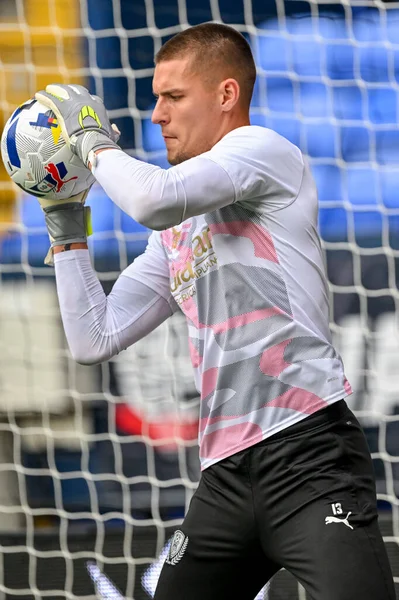 Rotherham United takımından Ted Cann, Bolton Wanderers ile Rotherham United arasındaki 2 Eylül 2025 'te oynanan Toughsheet Community Stadyumu' nda oynanan Vertu Kupası karşılaşmasında