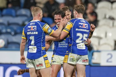Leeds Rhinos takımından Brodie Croft, Betfred Süper Lig 25. Raundda Huddersfield Giants - Leeds Rhinos maçını 4 Eylül 2025 'de Accu Stadyumu, Huddersfield, İngiltere' de kutluyor.