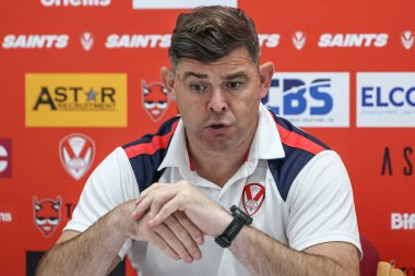 Paul Wellens St Helens baş antrenörü Betfred Süper Lig 25. Raundda Wigan Warriors 'a karşı St Helens Stadyumu, St Helens, Birleşik Krallık' ta 5 Eylül 2025 'de oynanan karşılaşma sonrası basın toplantısında konuşma yaptı.