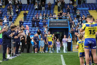 Warrington Wolves takımından Stefan Ratchford son maçını oynadığı Betfred Süper Lig 25. Raundu 'nda Warrington Wolves Leopards' a karşı oynadığı maçta emekli olduğunu açıklarken son kez sahadan ayrıldı.