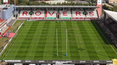 Sewell Group Craven Park 'ın Betfred Süper Lig 25. Raundunda Hull KR, Hull FC' ye karşı Sewell Group Craven Park 'ta 7 Eylül 2025 tarihinde oynanan karşılaşma genel hava görüntüsü.