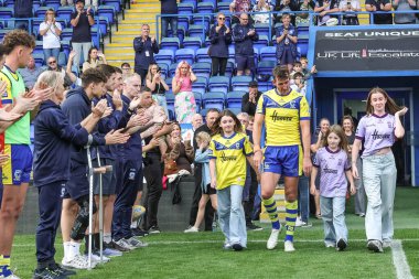 Warrington Wolves takımından Stefan Ratchford son maçını oynadığı Betfred Süper Lig 25. Raundu 'nda Warrington Wolves Leopards' a karşı oynadığı maçta emekli olduğunu açıklarken son kez sahadan ayrıldı.