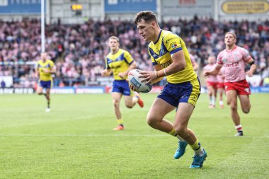 Warrington Wolves 'tan Josh Thewlis Betfred Süper Lig 25. Raundunda Halliwell Jones Stadyumu, Warrington, Birleşik Krallık' ta oynanan Warrington Wolves - Leopards maçında şansını deniyor.