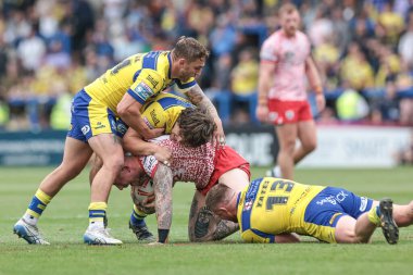 Warrington Wolves 'tan Max Wood Warrington Wolves' tan Josh Charley ve Warrington Wolves 'tan Sam Powell Betfred Süper Lig 25. Raundunda Warrington Wolves Leopards' a karşı 