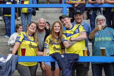 Warrington Wolves taraftarları 25. Betfred Süper Lig karşılaşmasında Warrington Wolves, Leigh Leopards 'a karşı Halliwell Jones Stadyumu, Warrington, 6 Eylül 2025