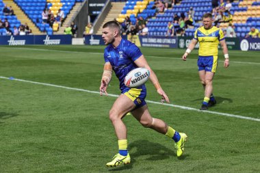 Warrington Wolves takımından Danny Walker, Betfred Süper Lig 25. Raundda Halliwell Jones Stadyumu 'nda oynanan Warrington Wolves - Leigh Leopards maçında ısındı.