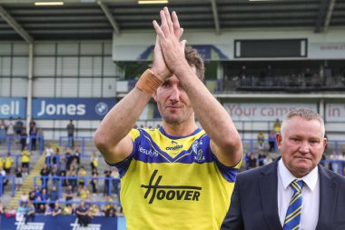 Warrington Wolves 'un temsilcisi Stefan Ratchford, Halliwell Jones Stadyumu' nda oynanan 25. Warrington Wolves - Leigh Leopards maçında oynadığı Betfred Süper Lig müsabakasında son maçında seyircilerine veda ediyor.