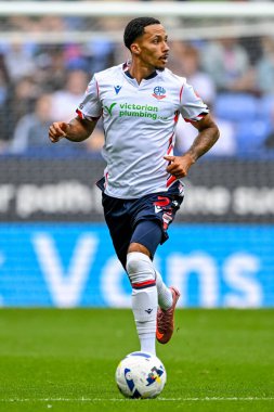 Bolton Wanderers takımının oyuncusu Josh Dacres-Cogley, 6 Eylül 2025 'te İngiltere' deki Toughsheet Community Stadyumu 'nda Bolton Wanderers - AFC Wimbledon maçında