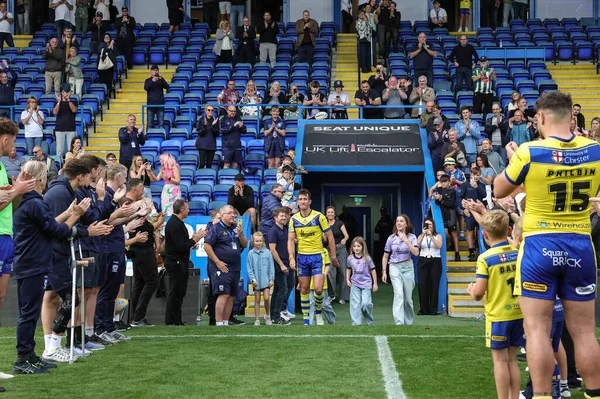 Warrington Wolves takımından Stefan Ratchford son maçını oynadığı Betfred Süper Lig 25. Raundu 'nda Warrington Wolves Leopards' a karşı oynadığı maçta emekli olduğunu açıklarken son kez sahadan ayrıldı.
