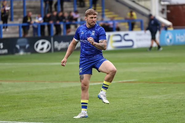 Warrington Wolves takımından Sam Powell, Betfred Süper Lig 25. Raundda Halliwell Jones Stadyumu 'nda oynanan Warrington Wolves - Leigh Leopards maçında ısındı.