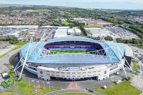 Bolton Wanderers 'ın 6 Eylül 2025' te Toughsheet Community Stadyumu 'nda Bolton Wanderers - AFC Wimbledon maçında Toughsheet Community Stadyumu' nun ana sahası, Bolton Wanderers 'ın sahası.