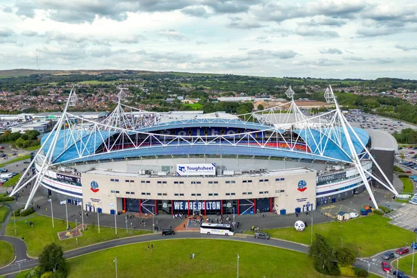 Bolton Wanderers 'ın 6 Eylül 2025' te Toughsheet Community Stadyumu 'nda Bolton Wanderers - AFC Wimbledon maçında Toughsheet Community Stadyumu' nun ana sahası, Bolton Wanderers 'ın sahası.