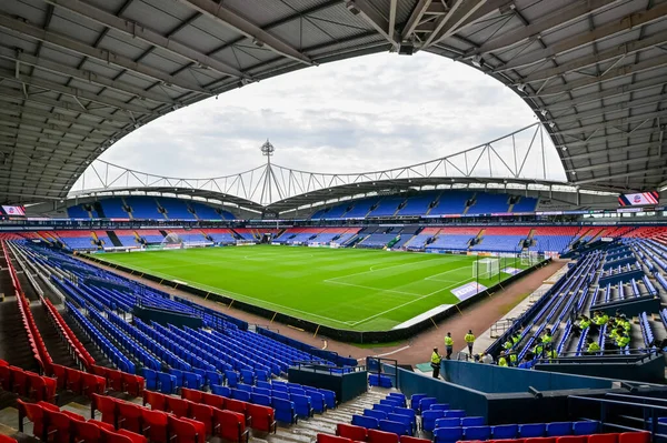 Bolton Wanderers 'ın 6 Eylül 2025' te Toughsheet Community Stadyumu 'nda Bolton Wanderers - AFC Wimbledon maçında Toughsheet Community Stadyumu' nun ana sahası, Bolton Wanderers 'ın sahası.