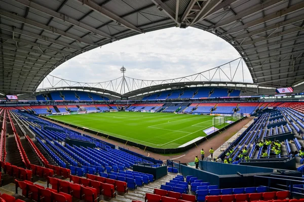 Bolton Wanderers 'ın 6 Eylül 2025' te Toughsheet Community Stadyumu 'nda Bolton Wanderers - AFC Wimbledon maçında Toughsheet Community Stadyumu' nun ana sahası, Bolton Wanderers 'ın sahası.