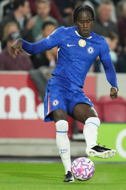 Chelsea 'den Trevoh Chalobah Premier Lig maçı sırasında Brentford Chelsea' ye karşı Gtech Community Stadyumu, Londra, Birleşik Krallık, 13 Eylül 2025 