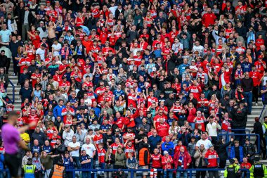Middlesbrough taraftarları, 13 Eylül 2025 'te İngiltere' nin Deepdale kentinde oynanan Preston North End-Middlesbrough maçında eşitliklerini kutluyorlar. 