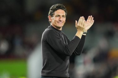 Brentford Premier Lig maçından sonra Keith Andrews teknik direktörü Brentford Chelsea 'ye karşı Gtech Community Stadyumu, Londra, Birleşik Krallık, 13 Eylül 2025 