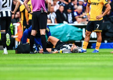 Newcastle United takımından Sandro Tonali, 13 Eylül 2025 'te İngiltere' nin Newcastle şehrinde oynanan Premier League karşılaşması Newcastle United ile Wolverhampton Wanderers maçında tedavi gördü. 
