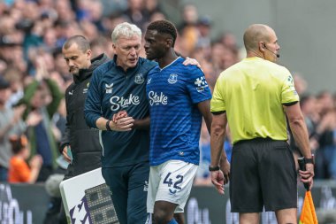 Everton 'dan Tim Iroegbunam, 13 Eylül 2025' te Liverpool 'daki Hill Dickinson Stadyumu' nda oynanan Premier League maçında Everton 'a karşı Aston Villa maçını iptal etti. 