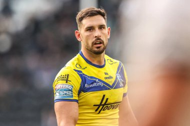 Warrington Wolves takımından Sam Stone, Betfred Süper Lig 26. Maçı sırasında MKM Stadyumu 'nda Hull FC vs Warrington Wolves' a karşı, 13 Eylül 2025