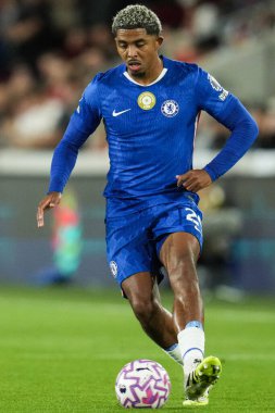 Chelsea 'den Wesley Fofana Premier League karşılaşmasında Brentford Chelsea' ye karşı Gtech Community Stadyumu, Londra, 13 Eylül 2025