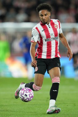 Brentford 'dan Kevin Schade Premier League maçı sırasında Brentford Chelsea' ye karşı Gtech Community Stadyumu, Londra, Birleşik Krallık, 13 Eylül 2025 