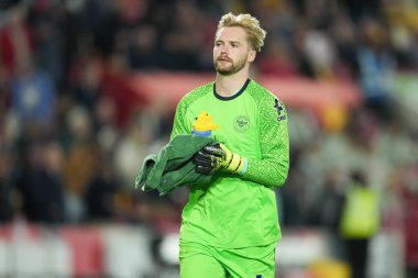 Brentford 'dan Caoimhn Kelleher Premier Lig karşılaşmasında Brentford Chelsea' ye karşı Gtech Community Stadyumu, Londra, Birleşik Krallık, 13 Eylül 2025 