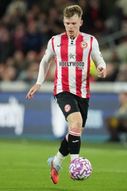 Brentford 'dan Keane Lewis-Potter Premier League maçı sırasında Brentford Chelsea' ye karşı Gtech Community Stadyumu, Londra, Birleşik Krallık, 13 Eylül 2025 