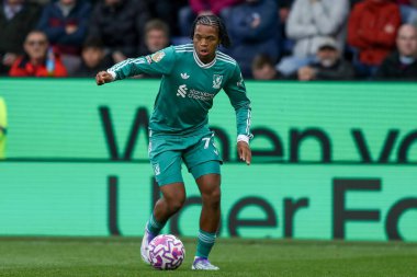 Liverpool 'dan Rio Ngumoha Premier Lig maçında Liverpool' a karşı Turf Moor, Burnley, Birleşik Krallık 'ta 14 Eylül 2025' te ilerliyor. 