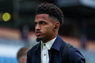 Burnley 'den Marcus Edwards, Burnley, Burnley, İngiltere' de 14 Eylül 2025 tarihinde oynanan Premier League karşılaşması öncesinde stadyuma geldi. 