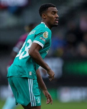 Liverpool 'dan Ryan Gravenberch Premier Lig maçı sırasında Burnley, Liverpool' a karşı Turf Moor, Burnley, İngiltere, 14 Eylül 2025