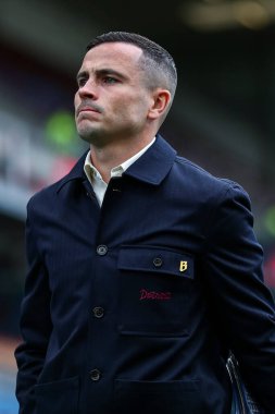 Burnley 'den Josh Cullen, Burnley, Burnley, İngiltere' de 14 Eylül 2025 tarihinde oynanan Premier Lig karşılaşması öncesinde stadyuma geldi.