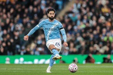Manchester City 'den Josko Gvardiol Premier League maçında pas veriyor Manchester City Manchester United' a karşı Etihad Stadyumu, Manchester, İngiltere, 14 Eylül 2025