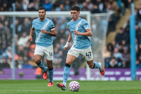 Manchester City 'nin Manchester United' a karşı 14 Eylül 2025 'te Etihad Stadyumu' nda oynanan Premier League maçı sırasında Manchester City 'den Phil Foden