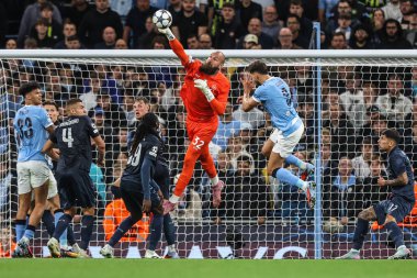 Napoli 'den Vanja Milinkoviç-Saviç, UEFA Şampiyonlar Ligi 25 / 26 Faz MD1 Manchester City' nin Napoli Ligi 'ne karşı 18 Eylül 2025' de Manchester, İngiltere 'deki The City of Manchester Stadyumu' nda topa vuruyor. 