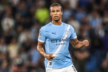 Manchester City 'den Nathan Ake, UEFA Şampiyonlar Ligi 2025 / 26 Faz MD1 Manchester City, Napoli Ligi' ne karşı Manchester City Stadyumu, 18 Eylül 2025