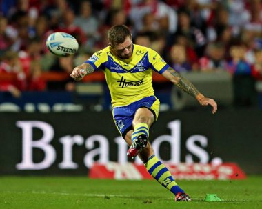 Marc Sneyd of Warrington Wolves takes a conversion during the Betfred Super League round 27 match Hull KR vs Warrington Wolves at Sewell Group Craven Park, Kingston upon Hull, United Kingdom, 18th September 2025
