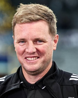 Newcastle United 'ın Eddie Howe teknik direktörü, UEFA Şampiyonlar Ligi 2025 / 26 Faz MD1 Faz United ile Barcelona arasındaki St.James' s Park, Newcastle, İngiltere, 18 Eylül 2025 