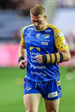 Tom Holroyd of Leeds Rhinos in the pre-game warm up during the Betfred Super League round 27 match Wigan Warriors vs Leeds Rhinos at The Brick Community Stadium, Wigan, United Kingdom, 19th September 2025 
