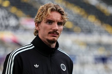 Newcastle United takımından Nick Woltemade, UEFA Şampiyonlar Ligi 2025 / 26 Faz MD1 Newcastle United 'a karşı St. James' s Park, Newcastle, İngiltere, 18 Eylül 2025 'de stadyuma vardı. 