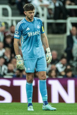 Newcastle Untie takımından Nick Pope, UEFA Şampiyonlar Ligi 2025 / 26 Faz MD1 Faz United ile Barcelona arasında 18 Eylül 2025 'te St James' s Park, Newcastle, İngiltere 'de karşı karşıya geldi. 