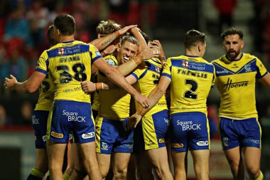 Warrington Wolves takımından Adam Holroyd, 18 Eylül 2025 'te İngiltere' nin Hull kenti üzerinde oynanan Sewell Group Craven Park 'ta oynanan 27.