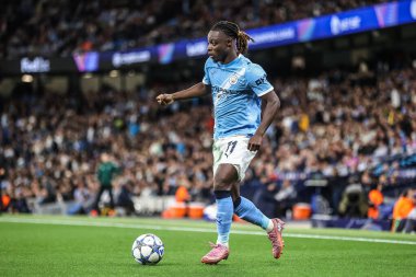Manchester City 'den Jeremy Doku, UEFA Şampiyonlar Ligi' nde 25 / 26 Faz MD1 Manchester City, Napoli Ligi 'ne karşı Manchester City Stadyumu, 18 Eylül 2025 